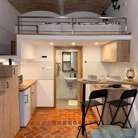 Zenroom Apartments Любляна Экстерьер фото