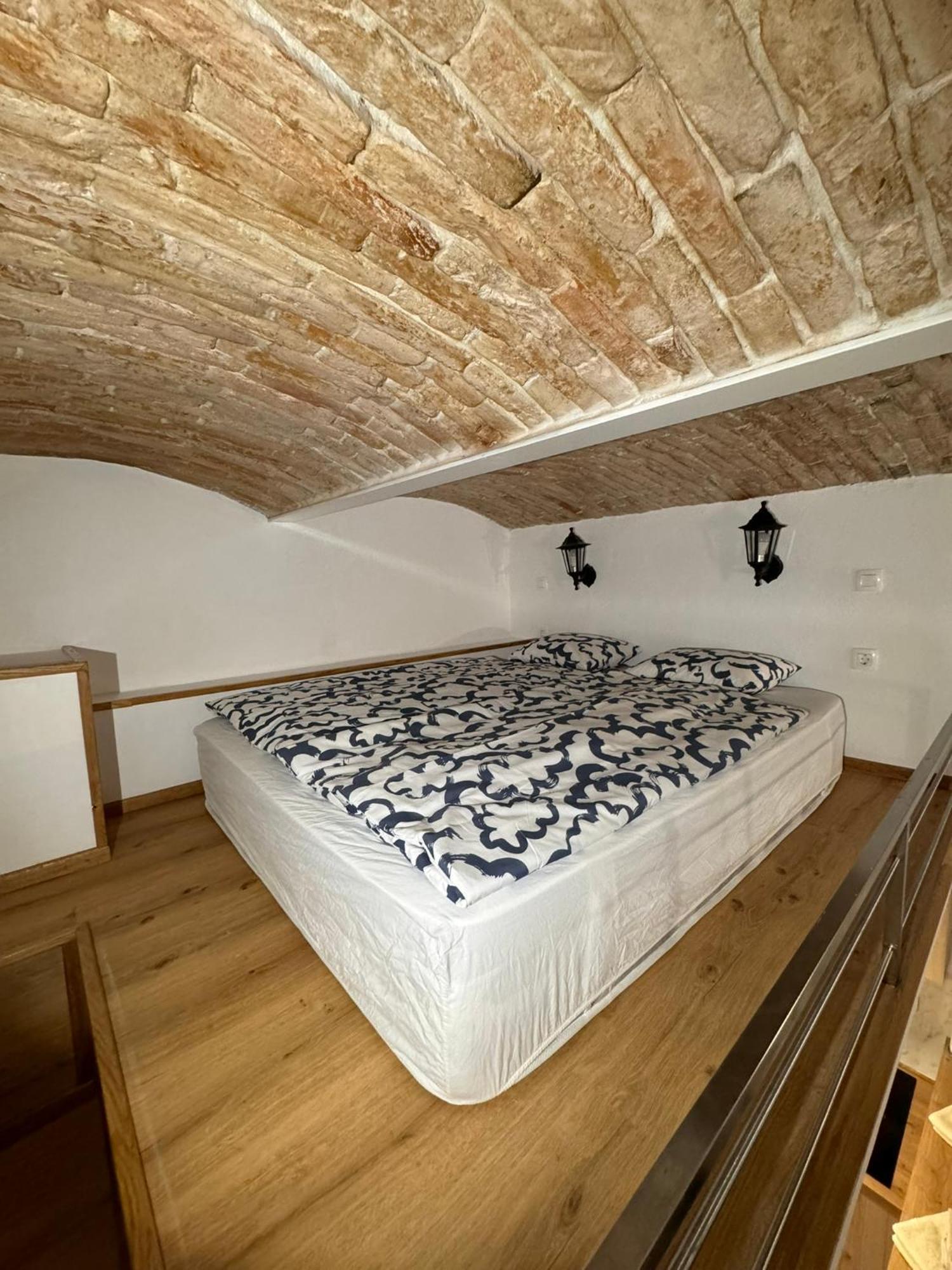 Zenroom Apartments Любляна Экстерьер фото