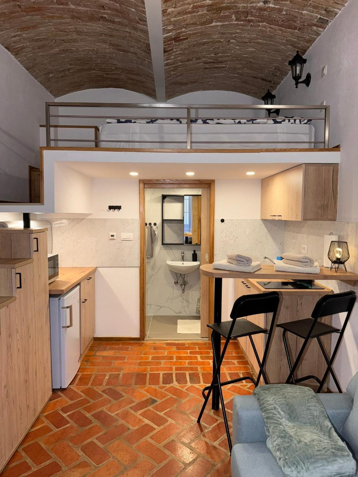 Zenroom Apartments Любляна Экстерьер фото