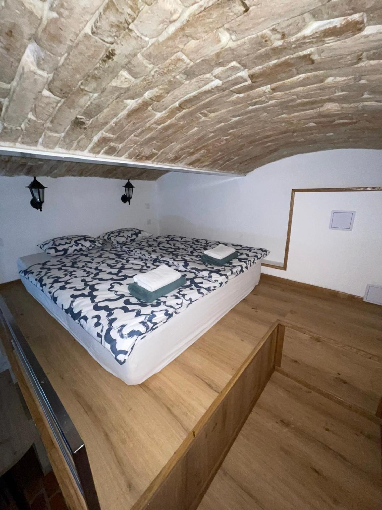 Zenroom Apartments Любляна Экстерьер фото