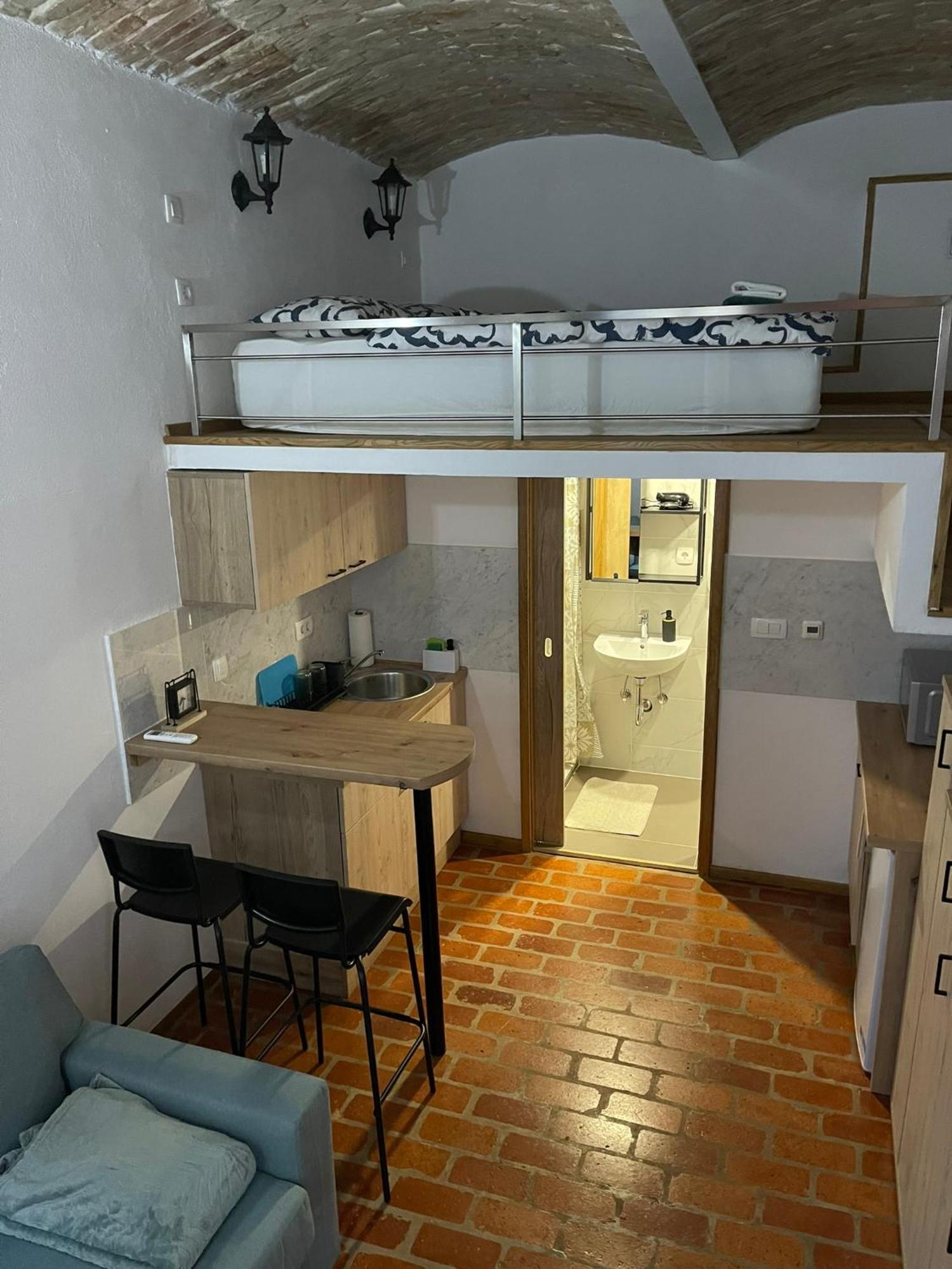Zenroom Apartments Любляна Экстерьер фото